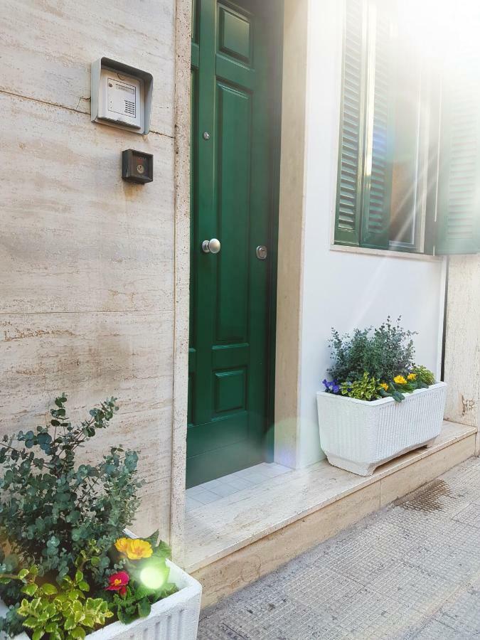 Apartment Rent Casa Almika Bari Exterior photo